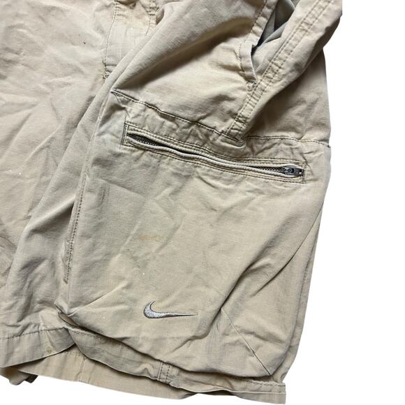 Nike Vintage Khaki Cargo Utility Shorts - Picture 3 of 5